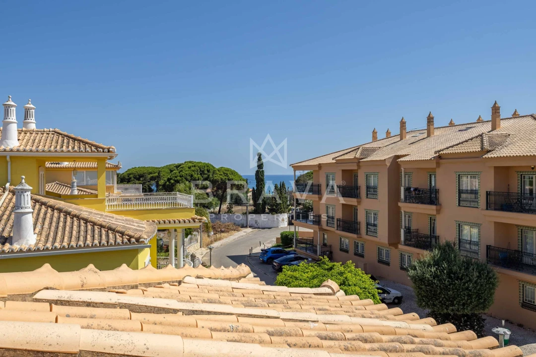 Moradia T3 para Venda em Albufeira e Olhos de Água Foto 46