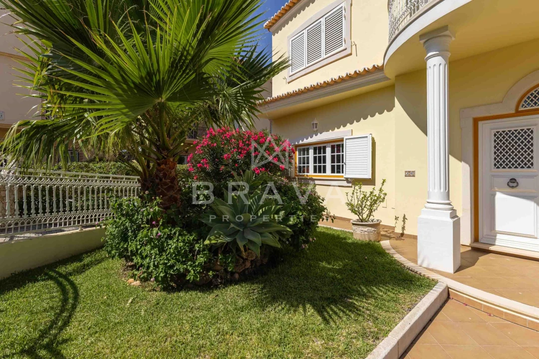 Moradia T3 para Venda em Albufeira e Olhos de Água Foto 56