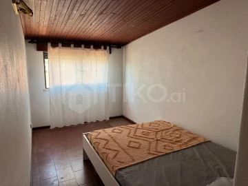 Moradia T3 para Venda em Charneca de Caparica e Sobreda