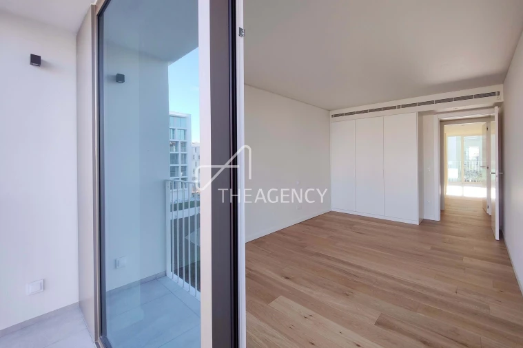 Apartamento T3 para Arrendamento em Avenidas Novas Foto 15