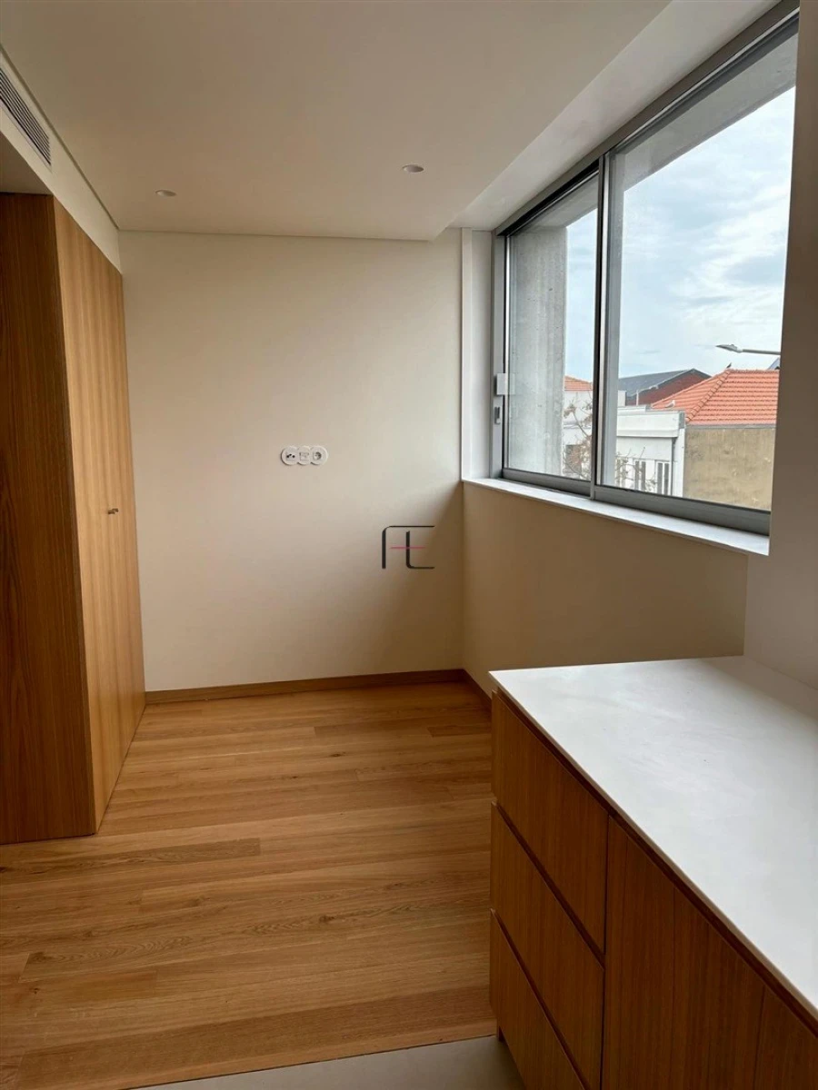 Apartamento T3 para Venda em Matosinhos e Leça da Palmeira Foto 2