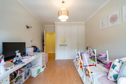 Apartamento T2 para Venda em Arcozelo