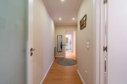 Apartamento T2 para Venda em Arcozelo