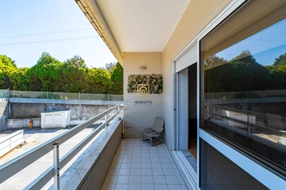 Apartamento T2 para Venda em Arcozelo