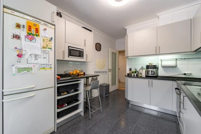 Apartamento T2 para Venda em Arcozelo