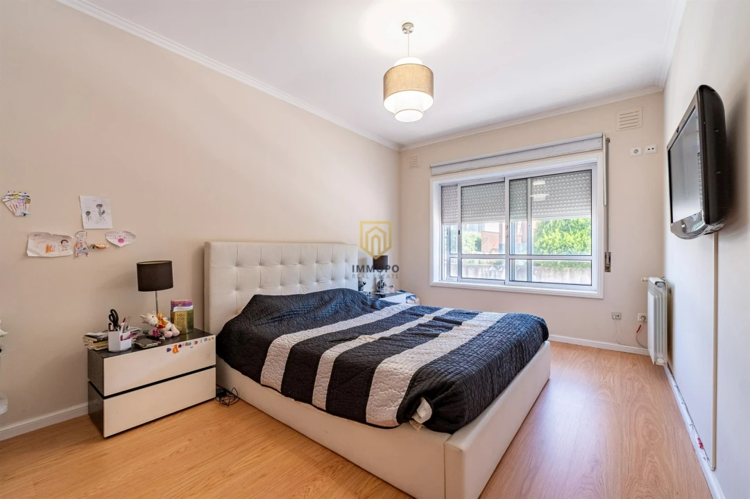 Apartamento T2 para Venda em Arcozelo Foto 13