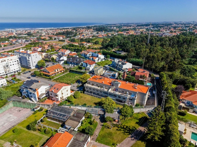 Apartamento T2 para Venda em Arcozelo Foto 27