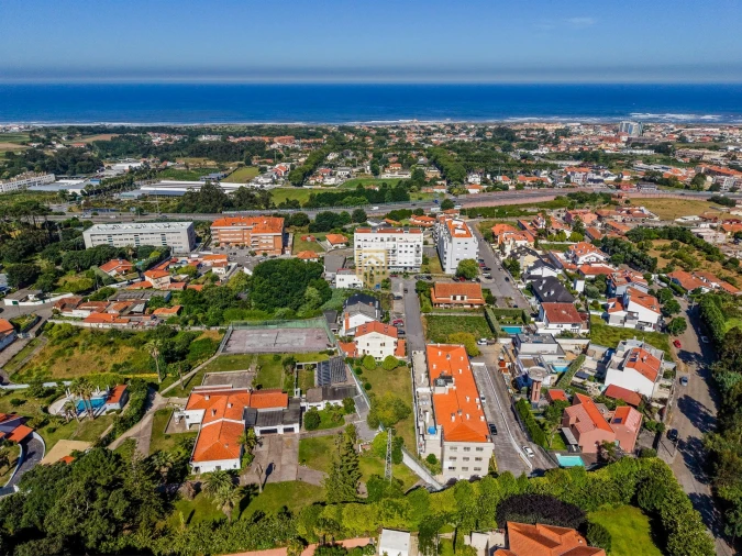 Apartamento T2 para Venda em Arcozelo Foto 28