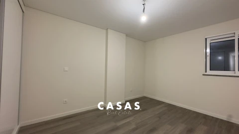 Apartamento T2 para Venda em Funchal (Se)