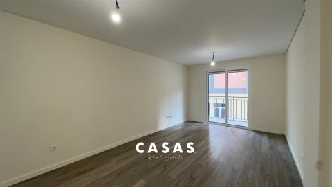 Apartamento T2 para Venda em Funchal (Se)