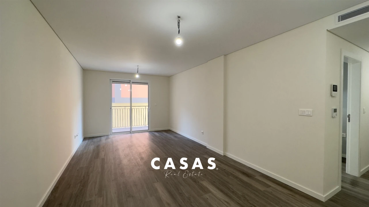 Apartamento T2 para Venda em Funchal (Se) Foto 1
