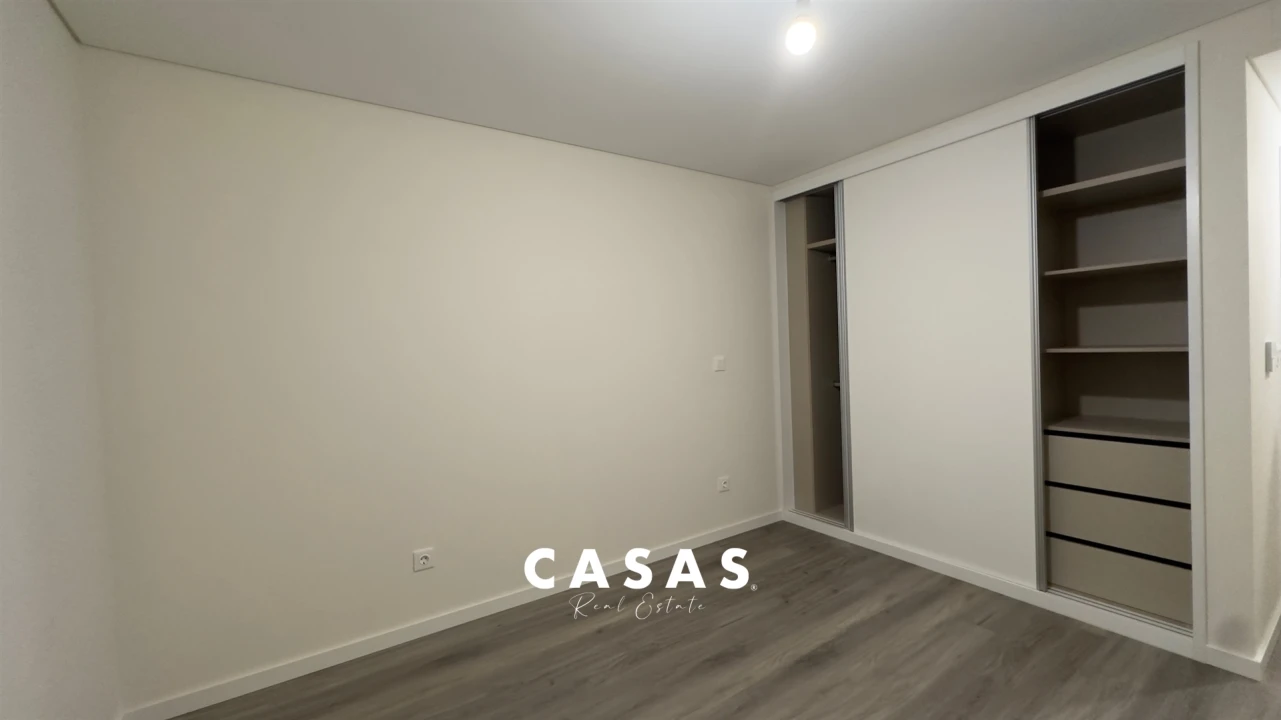 Apartamento T2 para Venda em Funchal (Se) Foto 13