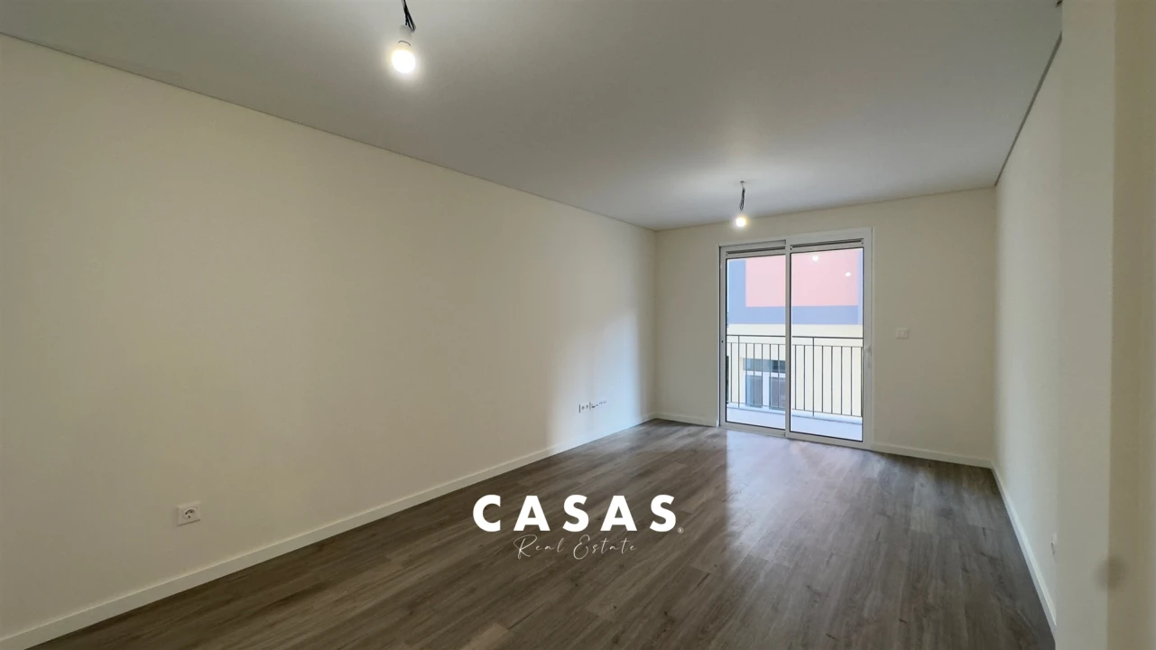 Apartamento T2 para Venda em Funchal (Se) Foto 3