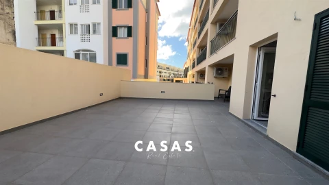 Apartamento T2 para Venda em Funchal (Se)