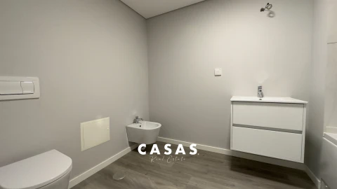 Apartamento T2 para Venda em Funchal (Se)