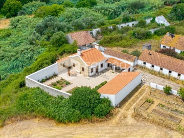 Moradia T3 para Venda em Azambujeira e Malaqueijo