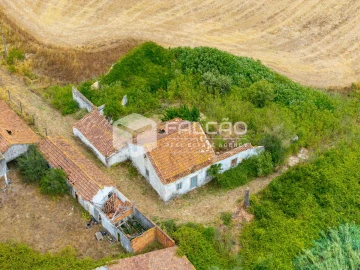 Moradia T3 para Venda em Azambujeira e Malaqueijo