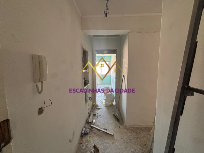 Apartamento T2 para Venda em Cacém e São Marcos Foto 10