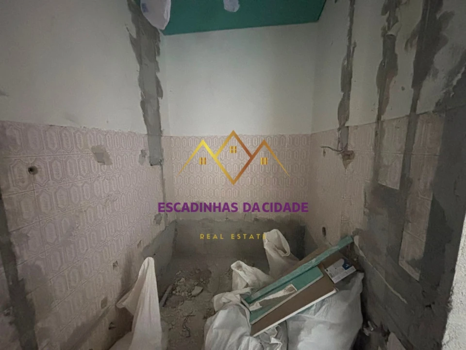 Apartamento T2 para Venda em Cacém e São Marcos Foto 17
