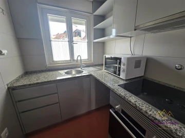 Apartamento T1 para Arrendamento em Misericórdia