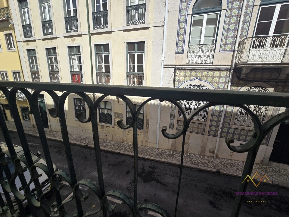 Apartamento T1 para Arrendamento em Misericórdia Foto 7