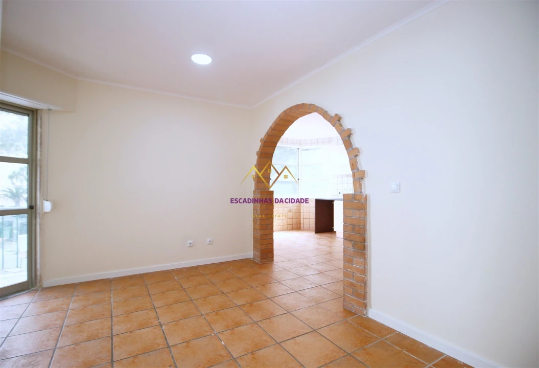 Apartamento T2 para Venda em Algueirão-Mem Martins Foto 19