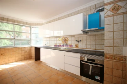 Apartamento T2 para Venda em Algueirão-Mem Martins