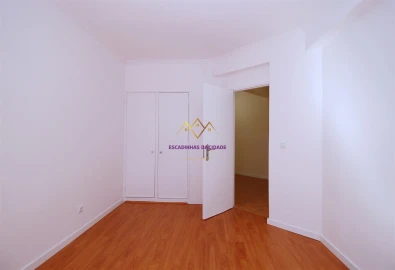Apartamento T2 para Venda em Algueirão-Mem Martins