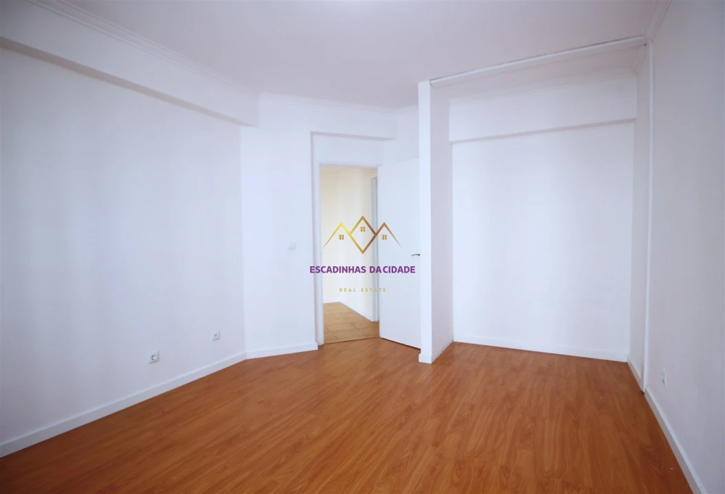 Apartamento T2 para Venda em Algueirão-Mem Martins Foto 22