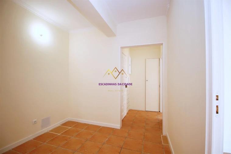 Apartamento T2 para Venda em Algueirão-Mem Martins Foto 10