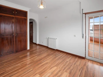 Moradia T4 para Venda em Alcabideche