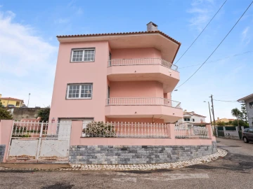 Moradia T4 para Venda em Alcabideche