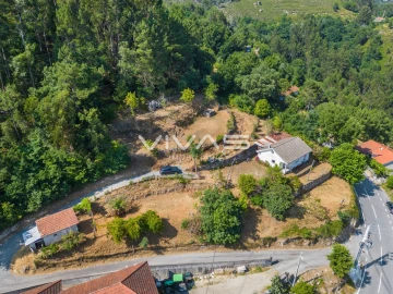 Moradia T3 para Venda em Cibões e Brufe