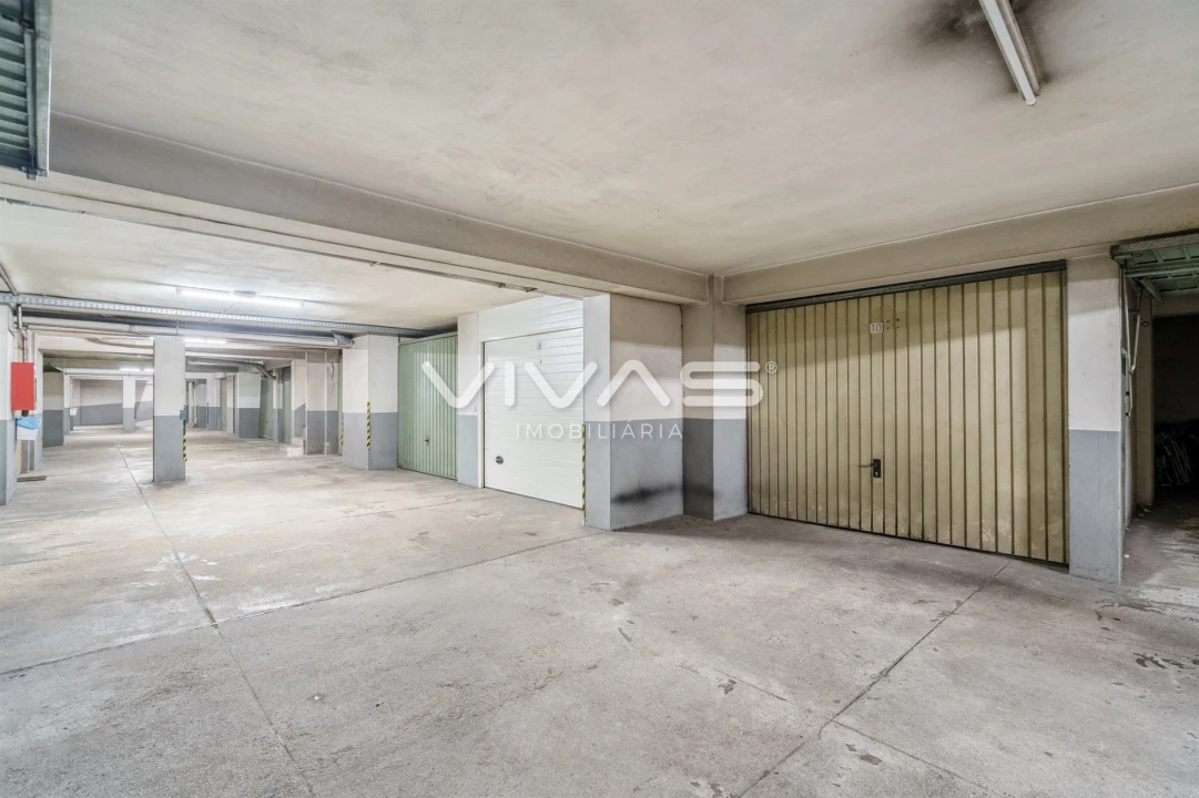 Apartamento T3 para Venda em Braga (Maximinos, Sé e Cividade) Foto 27