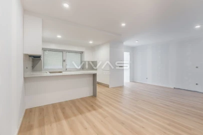 Apartamento T2 para Venda em Real, Dume e Semelhe