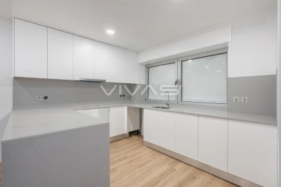 Apartamento T2 para Venda em Real, Dume e Semelhe