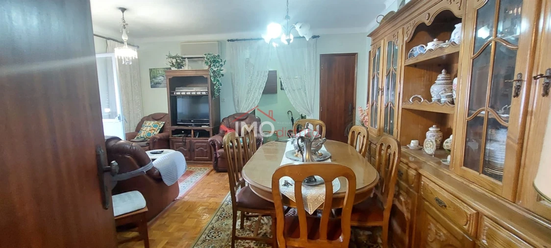 Apartamento T3 para Venda em Sé e São Lourenço Foto 7