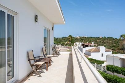 Moradia T4 para Venda em Albufeira e Olhos de Água