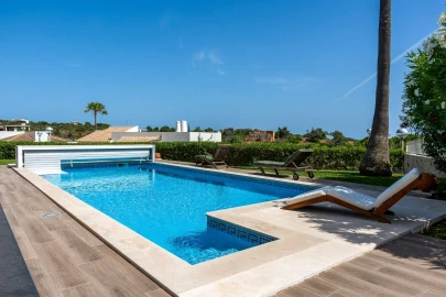 Moradia T4 para Venda em Albufeira e Olhos de Água