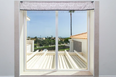Moradia T4 para Venda em Albufeira e Olhos de Água