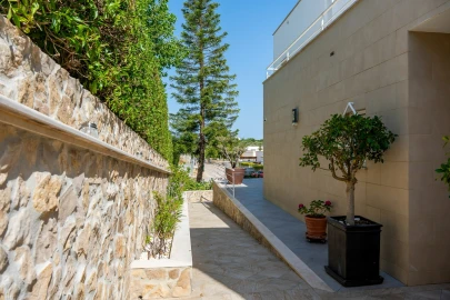 Moradia T4 para Venda em Albufeira e Olhos de Água
