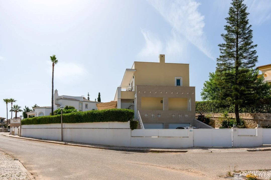 Moradia T4 para Venda em Albufeira e Olhos de Água Foto 82