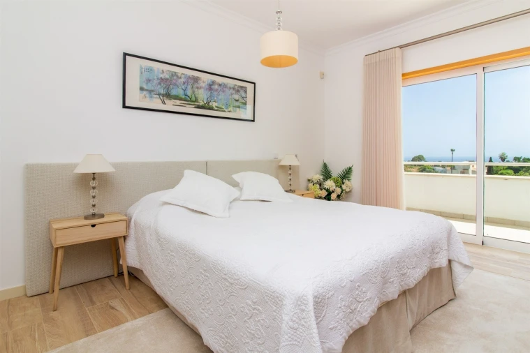 Moradia T4 para Venda em Albufeira e Olhos de Água Foto 22