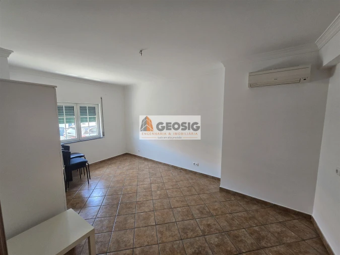 Moradia T4 para Venda em Almodôvar e Graça dos Padrões Foto 8