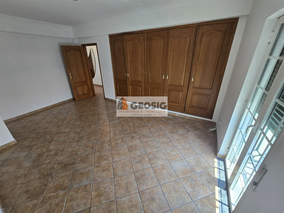 Moradia T4 para Venda em Almodôvar e Graça dos Padrões Foto 28