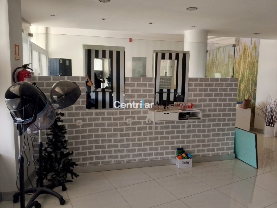 Loja para Venda em Barreiros e Cepões Foto 4