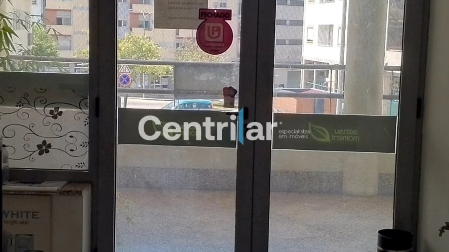 Loja para Venda em Barreiros e Cepões