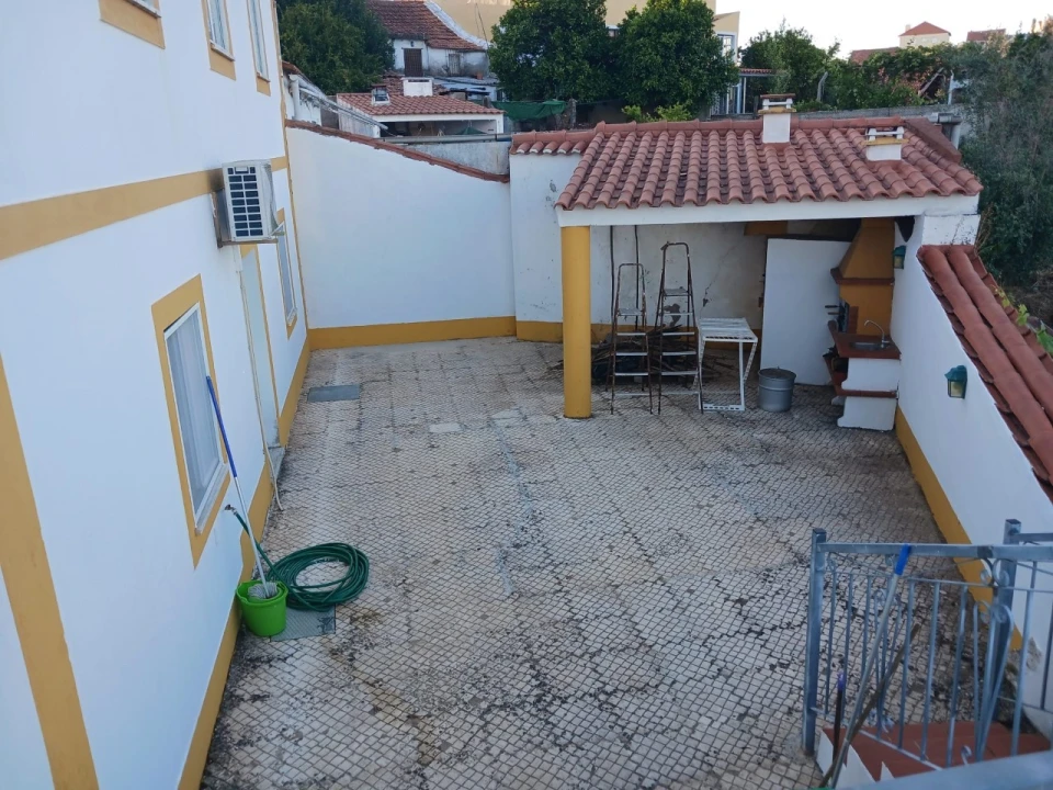 Moradia T5 para Venda em Fontes Foto 3