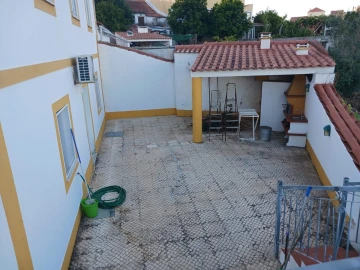 Moradia T5 para Venda em Fontes