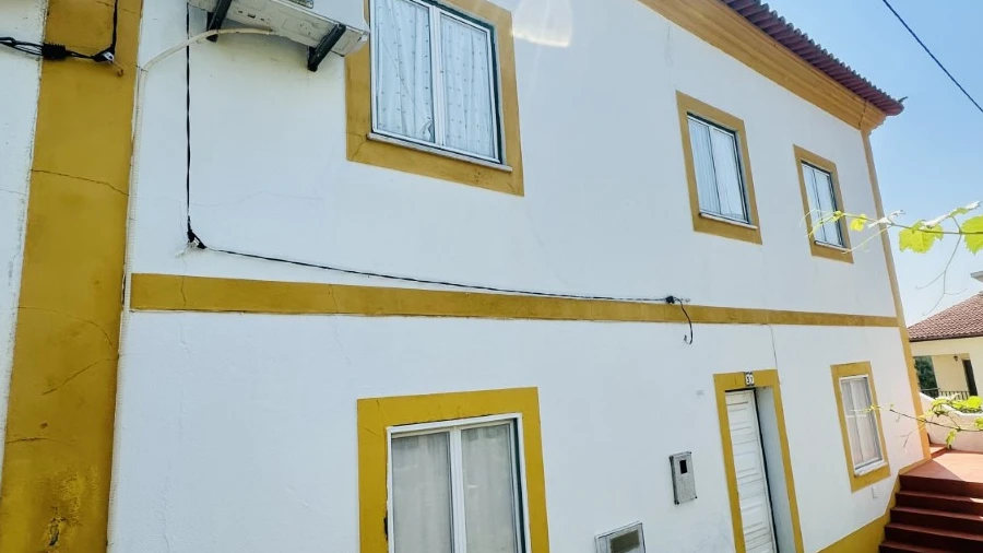 Moradia T5 para Venda em Fontes